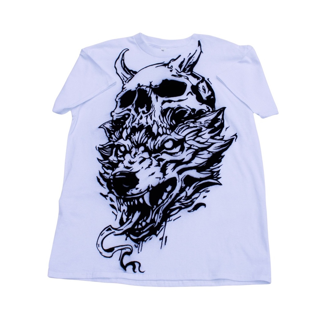 WOLF custom airbrush tee NWOT